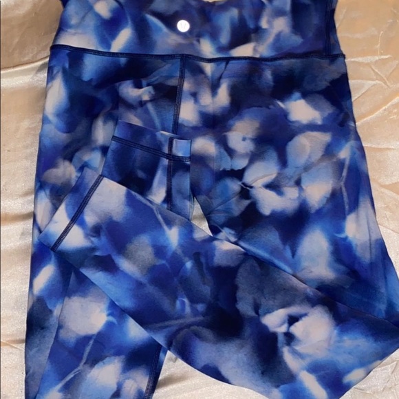 Lululemon leggings - Picture 2 of 2